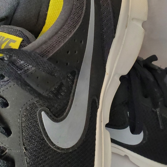 Men's Nike Flex Experience RN2 Size 8 Running Shoe - Picture 10 of 11